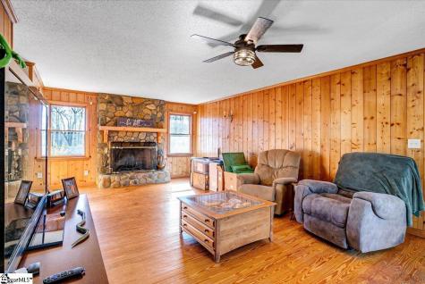 1733 Tigerville Road Travelers Rest SC 29690