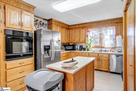 1733 Tigerville Road Travelers Rest SC 29690