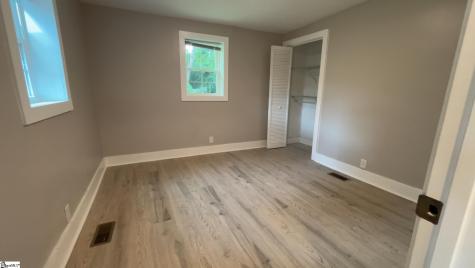 148 Loop Street Wellford SC 29385
