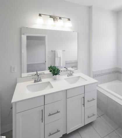 29 Rollins Avenue Greenville SC 29607