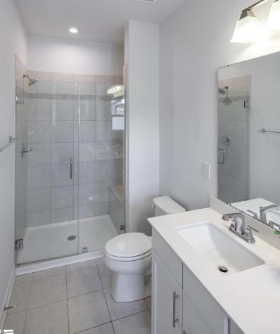 29 Rollins Avenue Greenville SC 29607