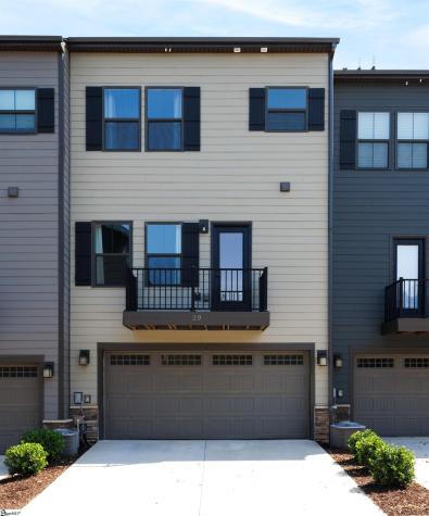 29 Rollins Avenue Greenville SC 29607