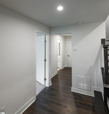 29 Rollins Avenue Greenville SC 29607