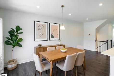 29 Rollins Avenue Greenville SC 29607