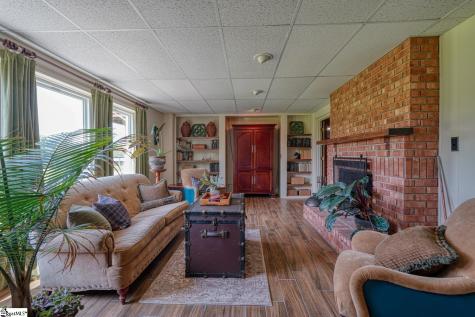 688 Corinth Road Gaffney SC 29340