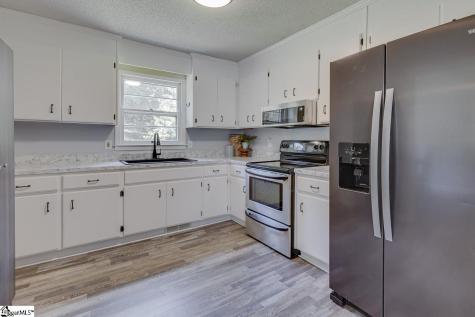 321 Springdale Avenue Liberty SC 29657