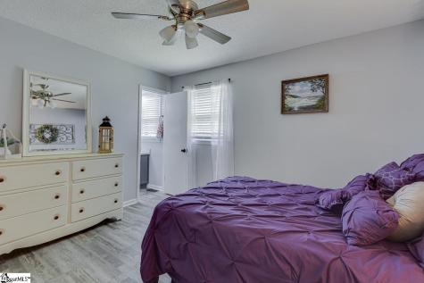 321 Springdale Avenue Liberty SC 29657