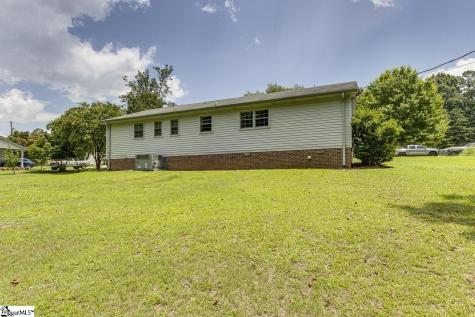 321 Springdale Avenue Liberty SC 29657