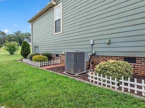 615 Mica Lane Chesnee SC 29323