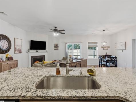409 Sonoma Court Seneca SC 29678