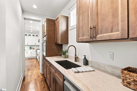 4A Maco Street Greenville SC 29607