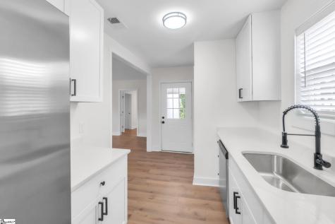 31 Hellams Street Greenville SC 29611