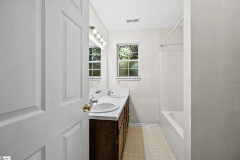104 Woody Lane Easley SC 29640