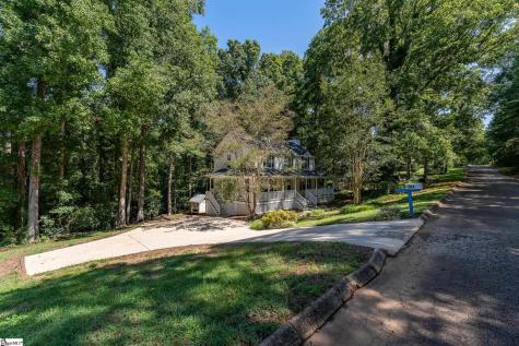 104 Woody Lane Easley SC 29640