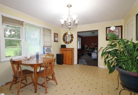 1317 Main Street Wellford SC 29385