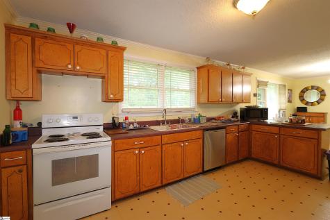 1317 Main Street Wellford SC 29385