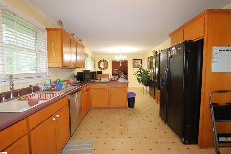 1317 Main Street Wellford SC 29385