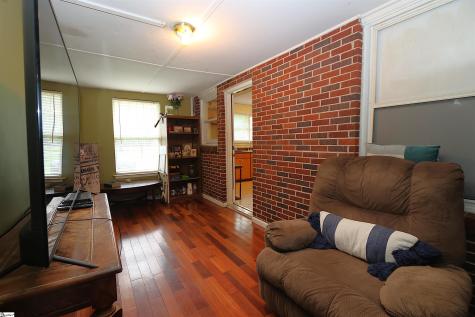 1317 Main Street Wellford SC 29385