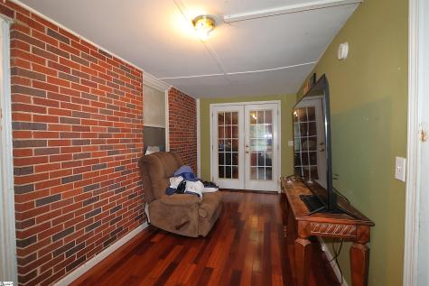 1317 Main Street Wellford SC 29385