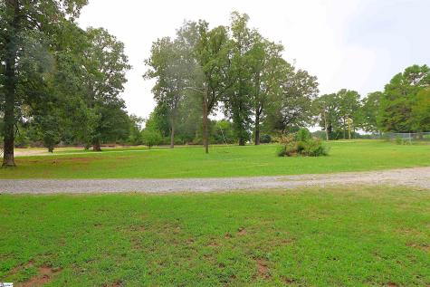 1317 Main Street Wellford SC 29385