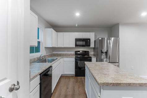 2085 Evanston Drive Wellford SC 29384
