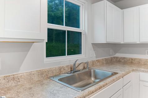 2085 Evanston Drive Wellford SC 29384