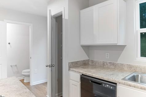 2085 Evanston Drive Wellford SC 29384