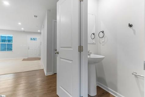 2085 Evanston Drive Wellford SC 29384