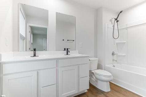 2085 Evanston Drive Wellford SC 29384