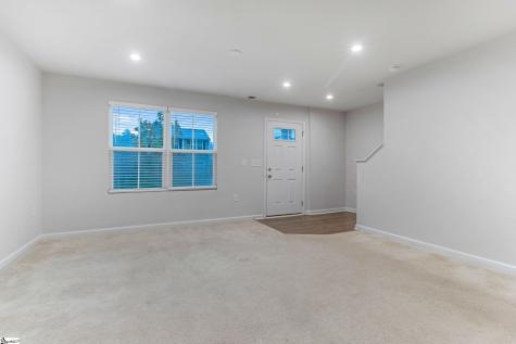 2085 Evanston Drive Wellford SC 29384
