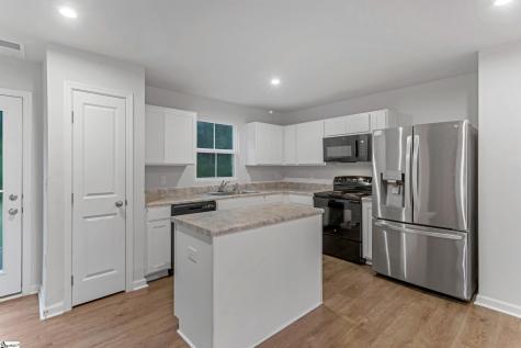 2085 Evanston Drive Wellford SC 29384
