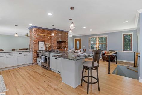 17 Zelma Drive Greenville SC 29617