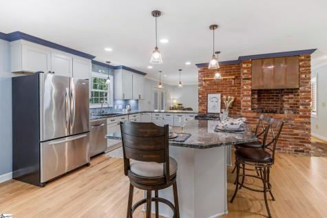 17 Zelma Drive Greenville SC 29617