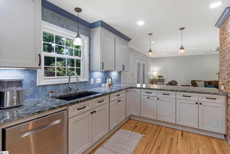 17 Zelma Drive Greenville SC 29617