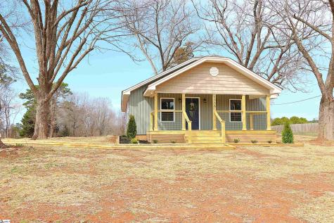 1736 Ezell Road Chesnee SC 29323