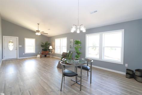 1736 Ezell Road Chesnee SC 29323