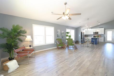 1736 Ezell Road Chesnee SC 29323