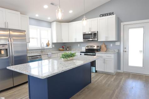 1736 Ezell Road Chesnee SC 29323