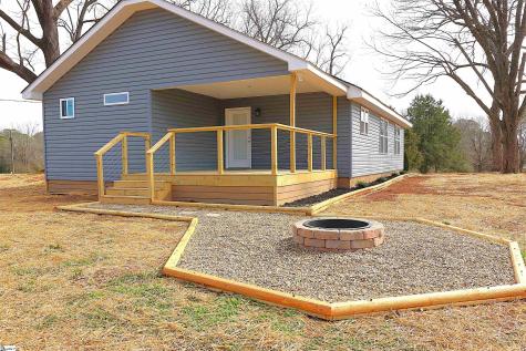 1736 Ezell Road Chesnee SC 29323