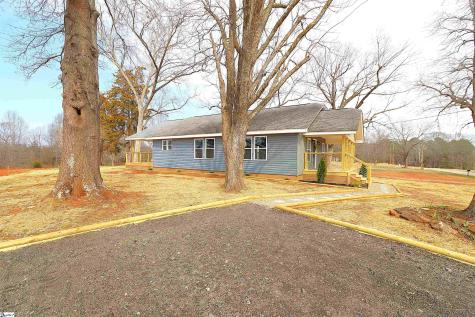 1736 Ezell Road Chesnee SC 29323