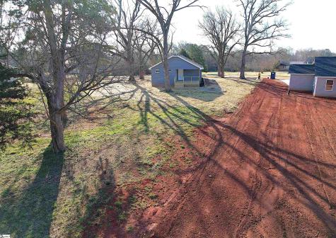 1736 Ezell Road Chesnee SC 29323