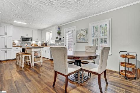 607 S Adair Street Clinton SC 29325