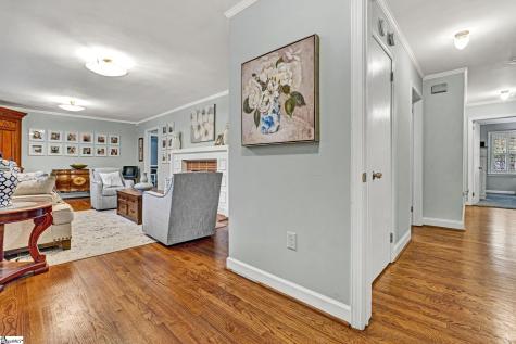 607 S Adair Street Clinton SC 29325