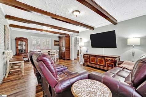 607 S Adair Street Clinton SC 29325