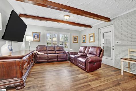 607 S Adair Street Clinton SC 29325