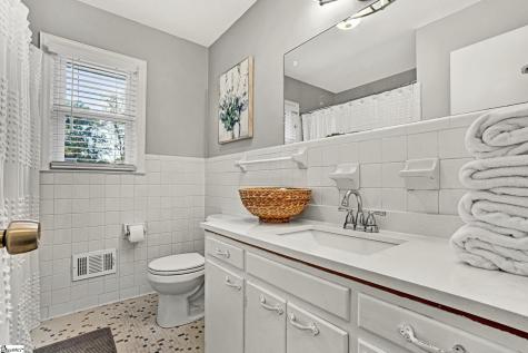 607 S Adair Street Clinton SC 29325