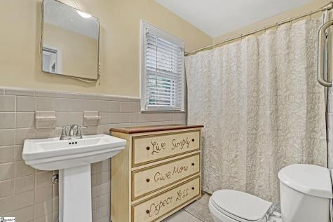 607 S Adair Street Clinton SC 29325