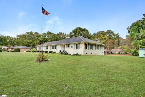 607 S Adair Street Clinton SC 29325