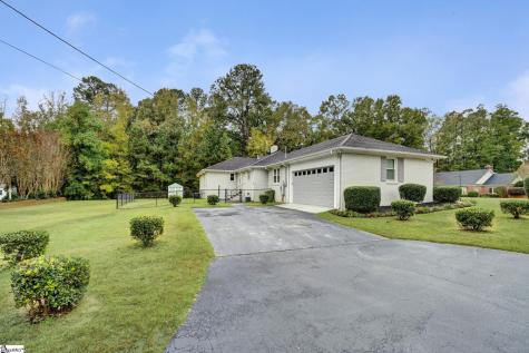 607 S Adair Street Clinton SC 29325