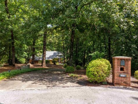 1210 Cane Creek Drive Seneca SC 29672